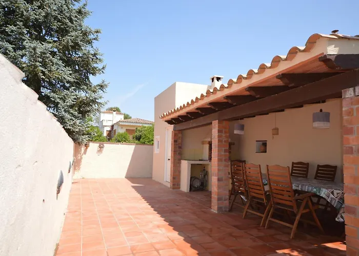 Casa Comoda Con Piscina Privada Y Jardin En Sant Pere Pescador - Es-89-143