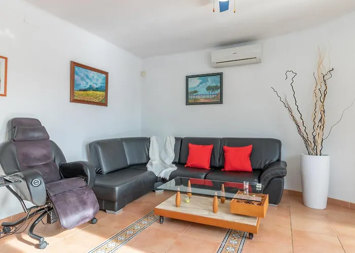 Casa De Vacaciones Con Piscina, Jardin, A.A, Barbacoa, Wifi Y Parking, Cerca De La Playa - Es-89-78